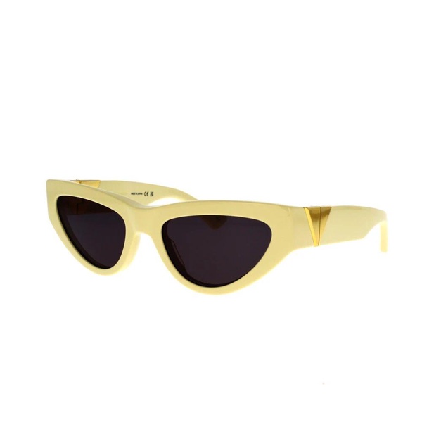 Delicate Cat-Eye Sunglasses