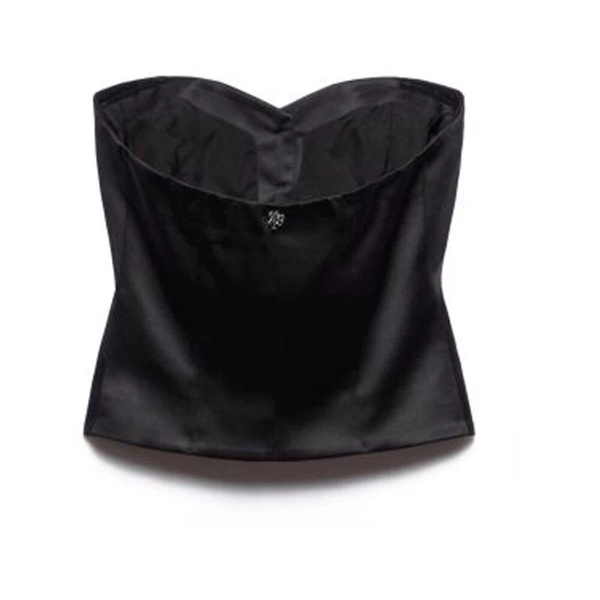 Sweetheart Neckline Wanda Top in Black