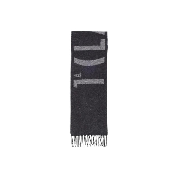 Geometric Pattern Woolen Scarf