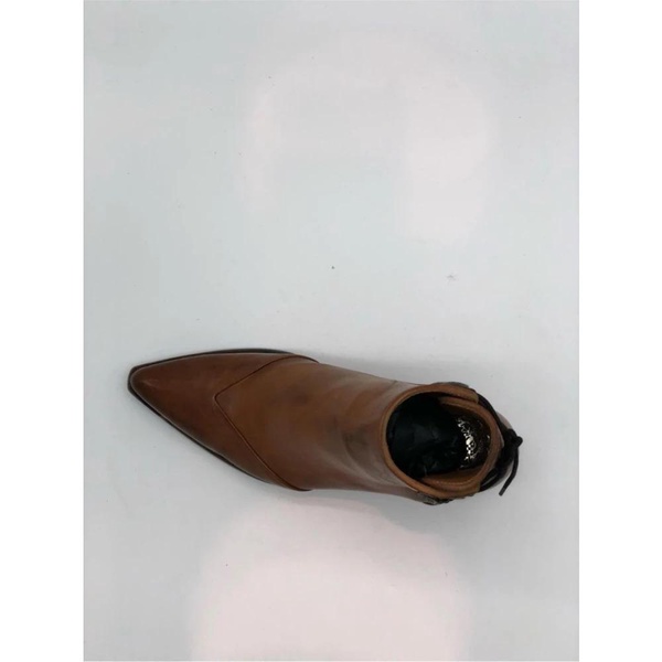 STIVALETTO