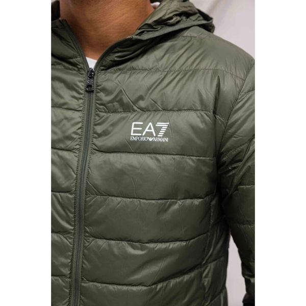 Green Hooded Light Jacket