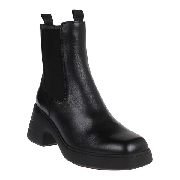 Stylish Chelsea Boots