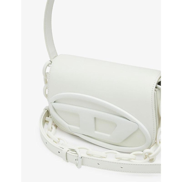 Iconic shoulder bag in matte leather
