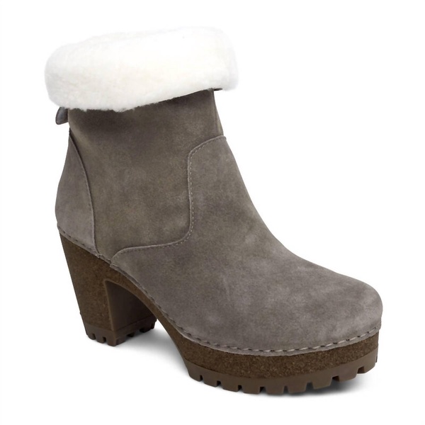 scarlett boot in mushroom