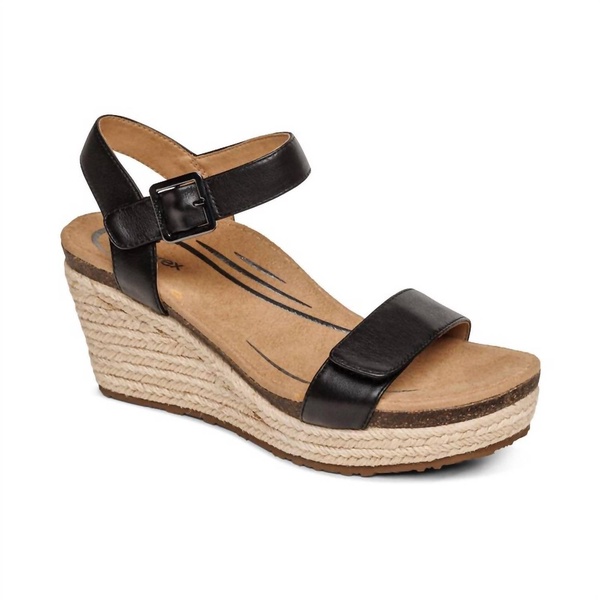 sydney wedge sandal in black