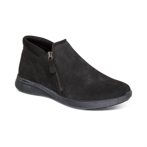 women's addie arch support boot in black