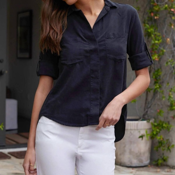 split back buttondown shirt in vintage black