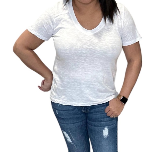 shoulder seam v neck tee shirt in white