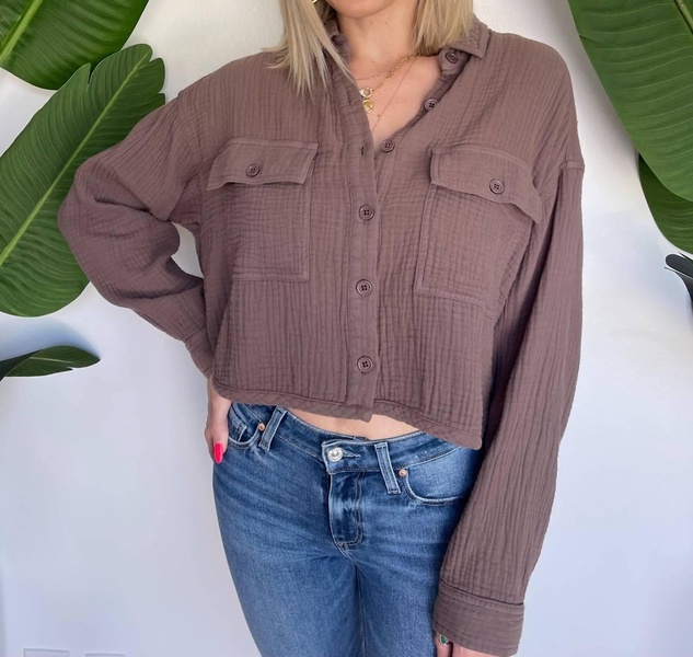 cropped button up shirt in bistro