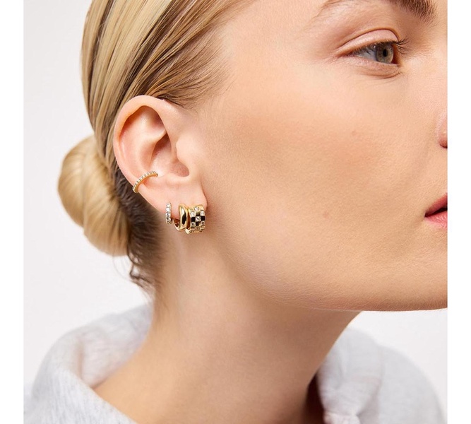 - Huggie Hoop Earrings - Suzanne