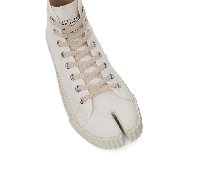 Maison Margiela Sneakers High Top Tabi