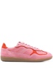 Alohas Sneakers