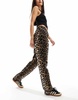 ASOS DESIGN 90s Straight jeans in leopard print