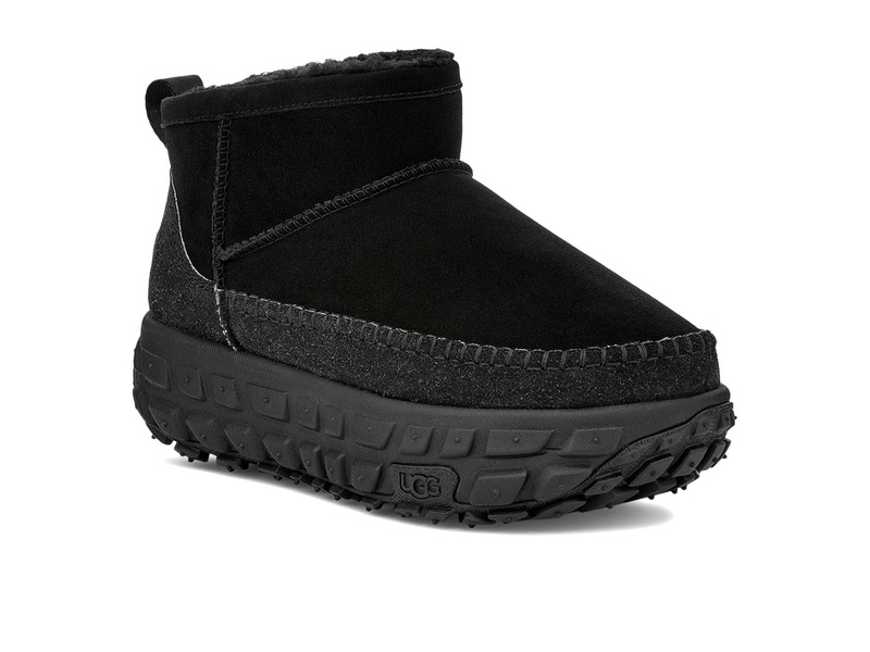 UGG Men's Venture Daze Ultra Mini Ankle Boot