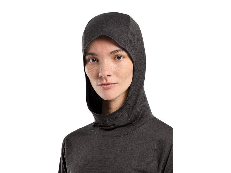 Taema Hoodie