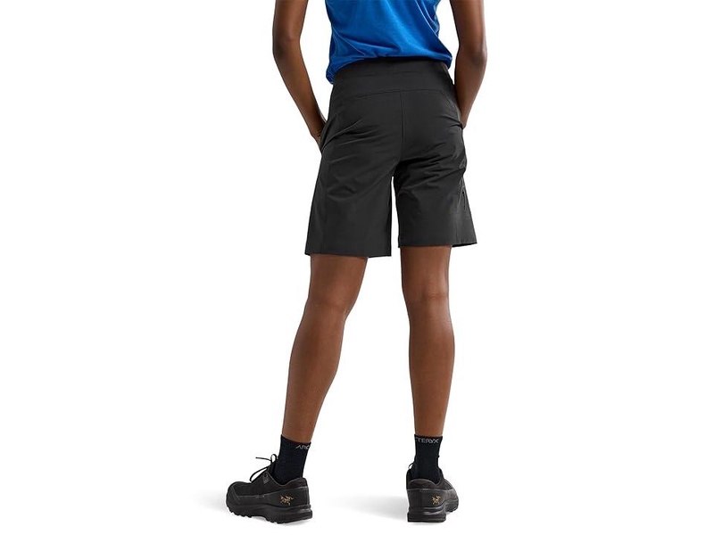 9" Gamma Shorts