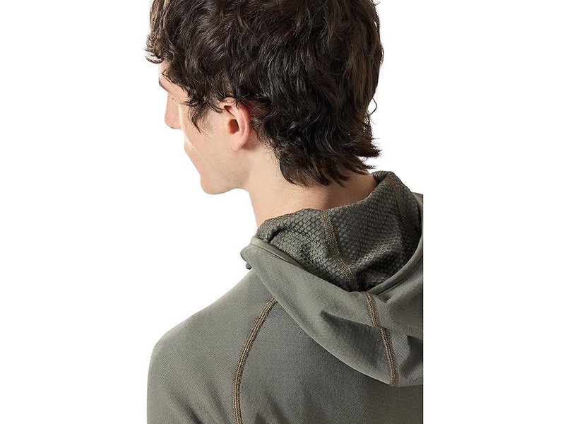 Delta Pullover Hoody
