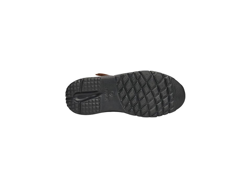 No. 89 Trail Hiker