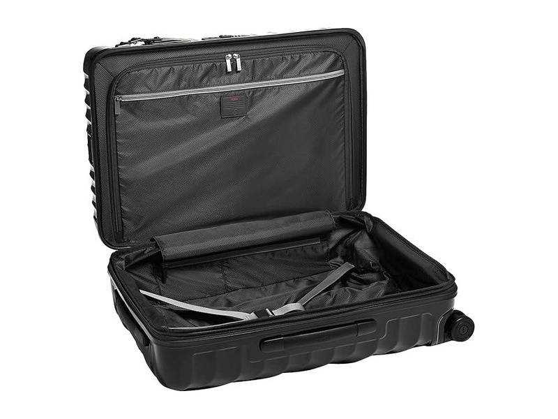 19 Degree Polycarbonate Short Trip Expandable 4 Wheel Packing Case