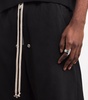 Trapezoid Ring