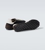 Sprinters drill and leather sneakers