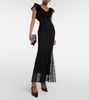 Bow-detail lace gown
