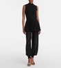 High-rise pants