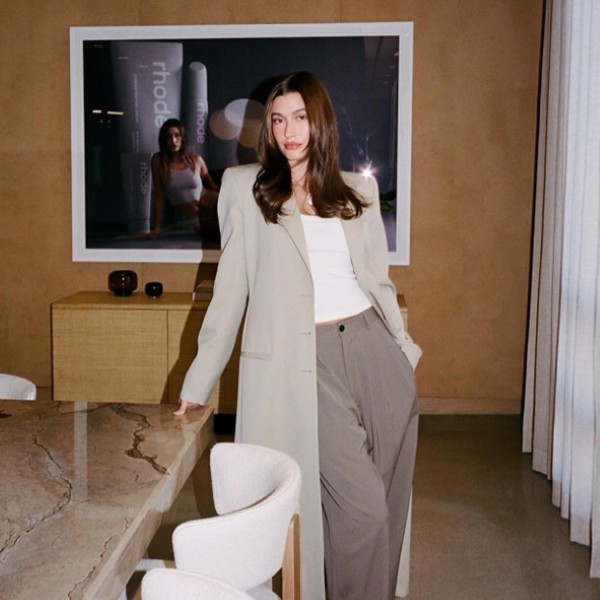 Hailey Bieber Gonna Tell You: The Rhode Effect that Why This ‘Soft Power’ Suit Is the Ultimate Stealth Wealth Flex